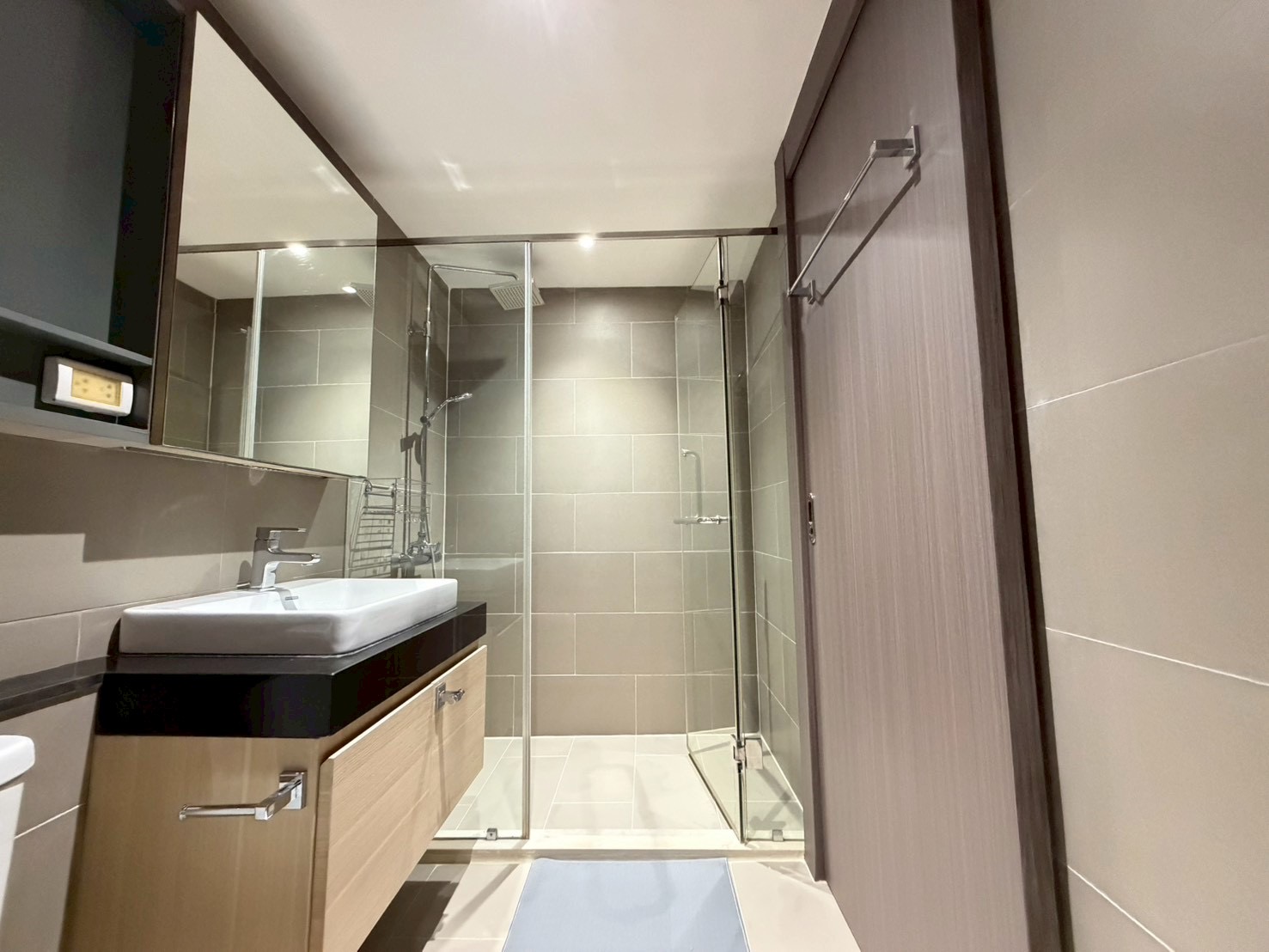 Silom / Sathorn Area After Photos 9